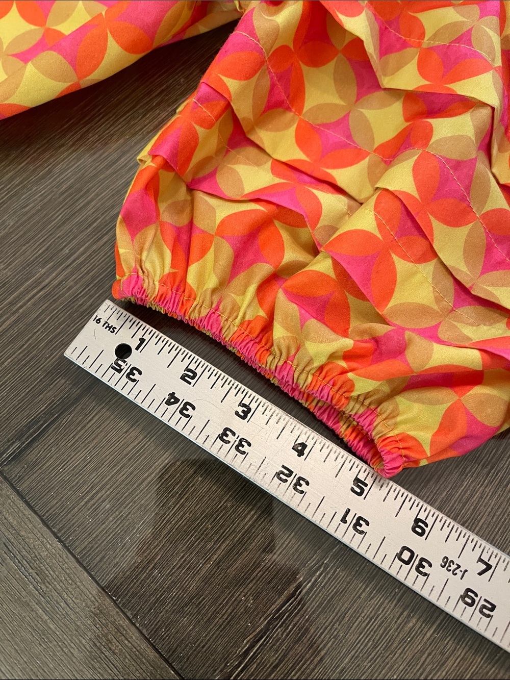 THML Yellow Abstract Split Neck
Printed Puff Short Sleeve Top Size XS - Picture 12 of 14